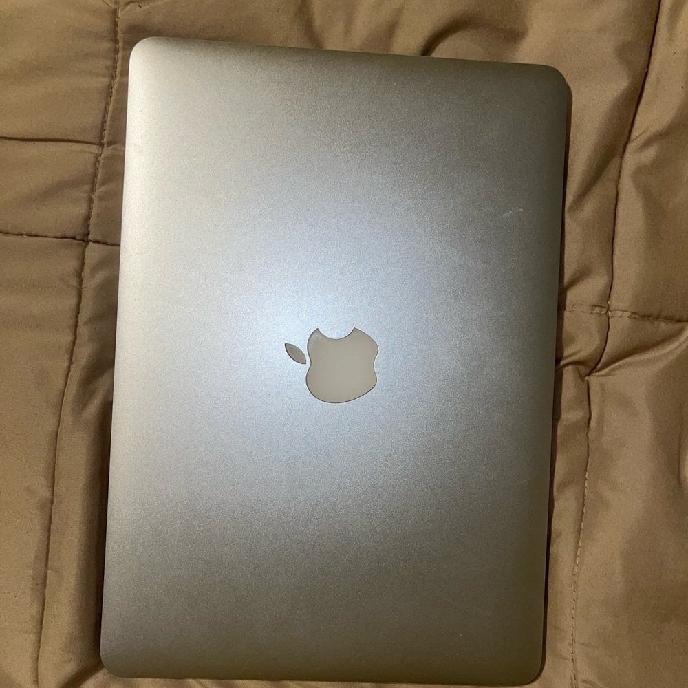 Apple MacBook - Silver